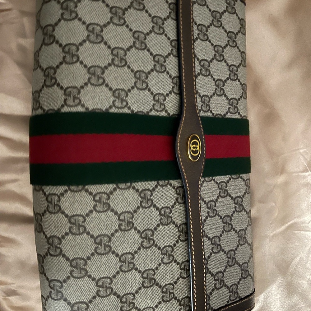 Gucci clutch